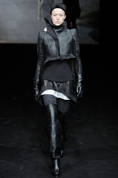 Look 8